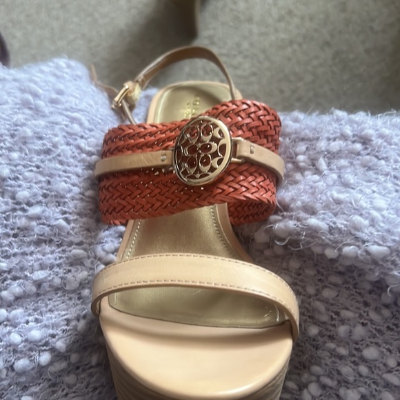 Coach Wedge heels 8.5 - Picture 4 of 4